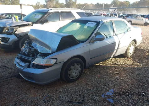 2000 Honda Accord 2.3 Lx z USA, uszkodzony, nr VIN JHMCG5640YC007846